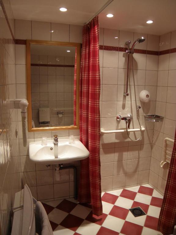 Caveau De L'Ami Fritz Ribeauville  Ruang foto
