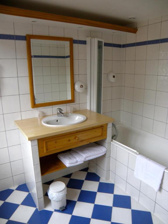 Caveau De L'Ami Fritz Ribeauville  Ruang foto
